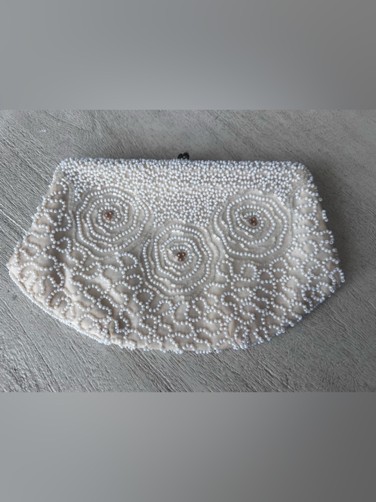 Walborg Handbags - Vintage Walborg Hand Made Belgium Off White Beaded Clutch Hand Bag Gold Clasp